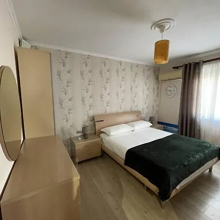 Ersa Cozy 3 Bedrooms Apartment Tirana