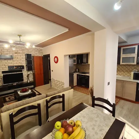 Apartment Ersa Cozy 3 Bedrooms *