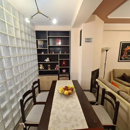 Ersa Cozy 3 Bedrooms Apartment