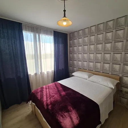 Ersa Cozy 3 Bedrooms Apartment Tirana